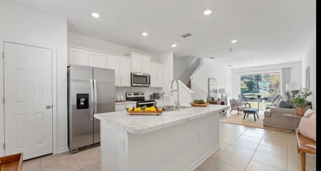 8330 Asteroid St
