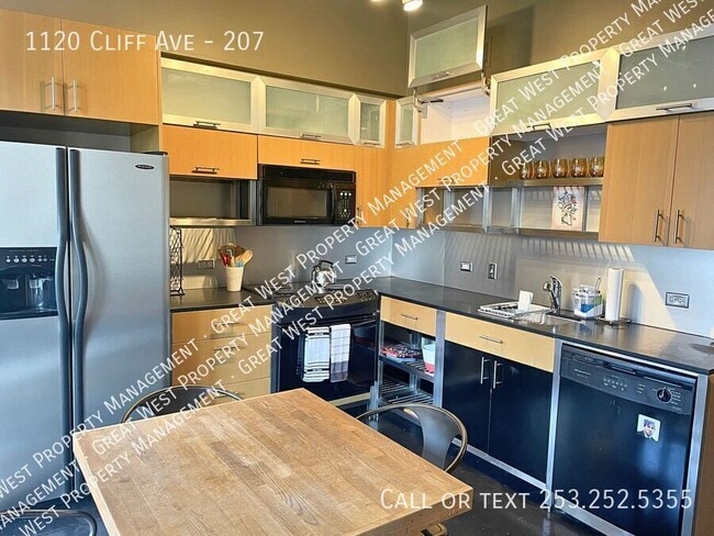 Photo - 1120 E Cliff Ave