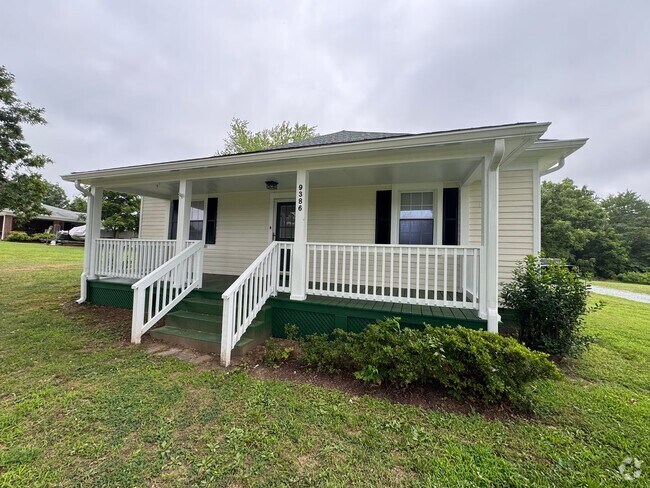Building Photo - 1 Level Living on Brookneal Hwy Rental