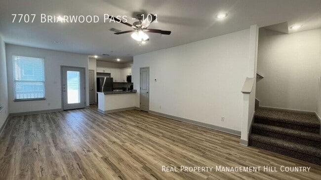 Photo - 7707 Briarwood Pass Unidad 101