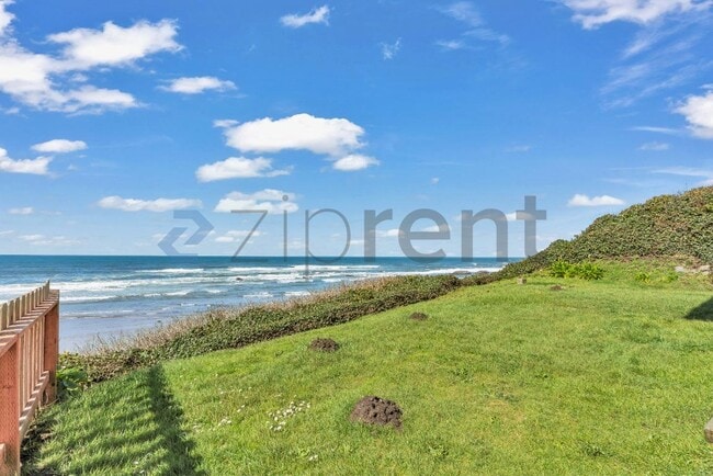 Photo - 3549 NW Jetty Ave