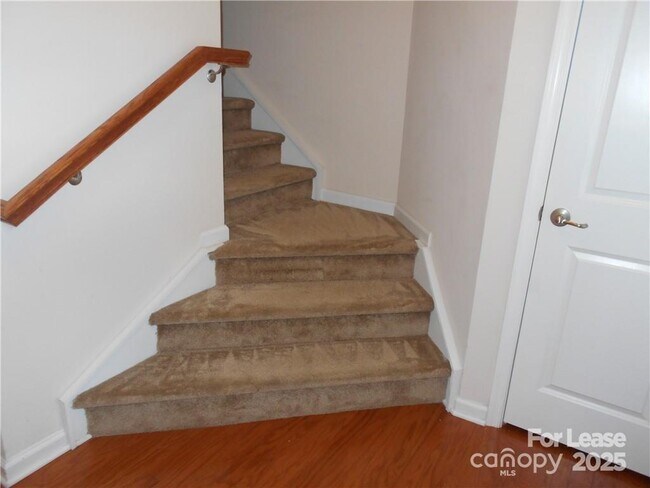 Photo - 2605 Silverthorn Dr