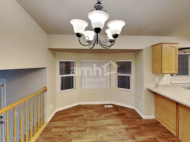 Photo - 854 W 1300 N