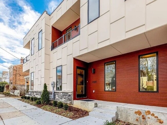 Photo - 1325 Knowlton St