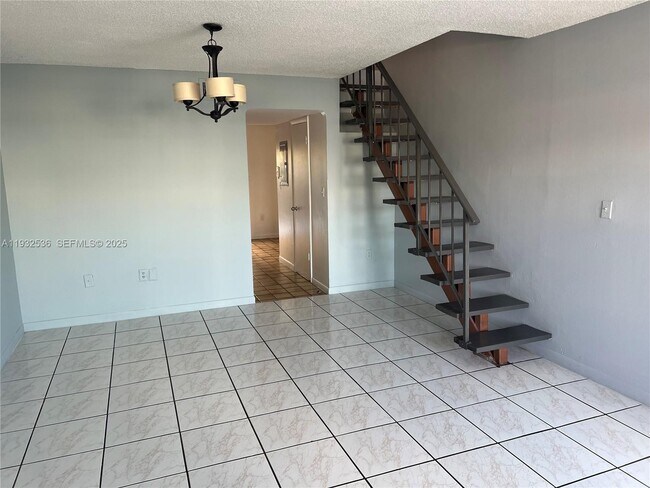 Photo - 5800 W 18th Ave