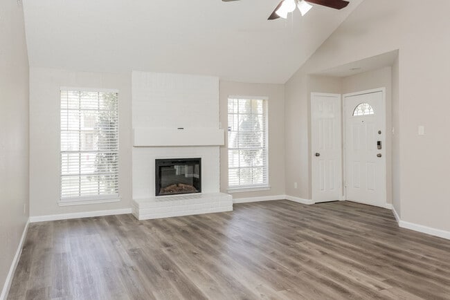 Photo - 4515 Tangle Creek Ln