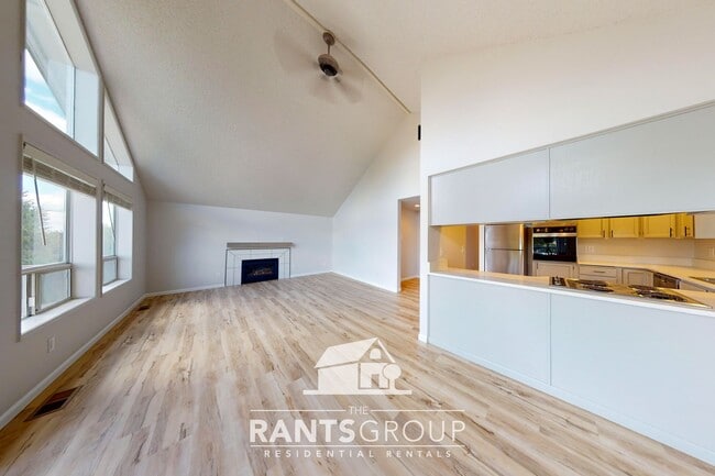 Photo - 412-414 Sherman St NW