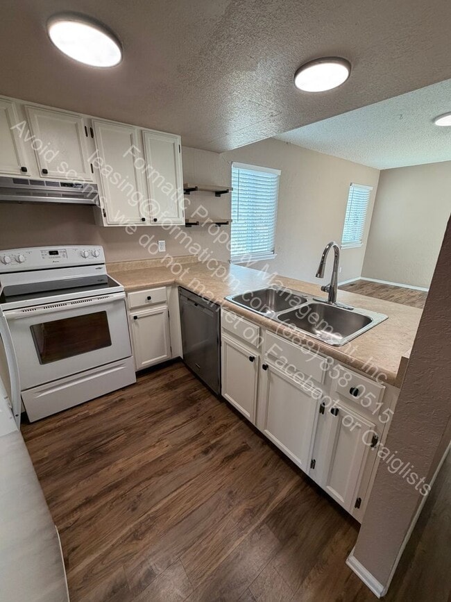 Photo - 8962 W 89th Pl