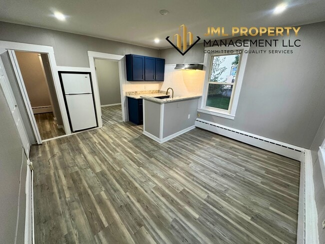 Photo - 58 Edgemond St Unit 1E