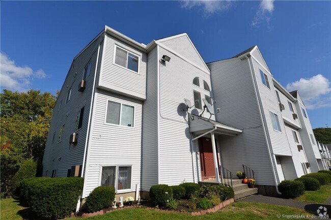 Building Photo - 140 Hamden Ave Unit APT C