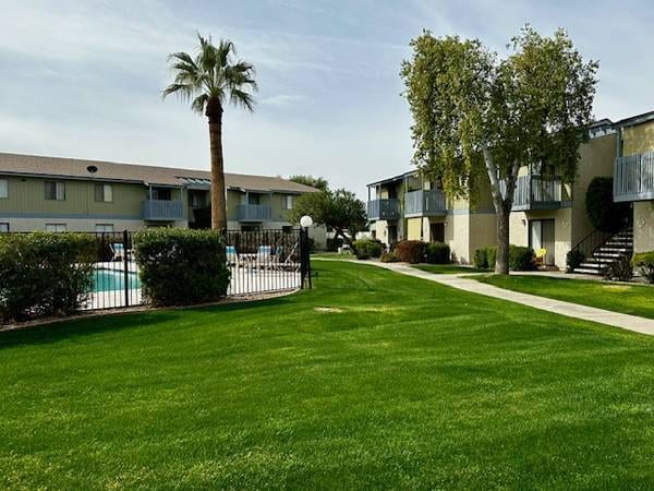 Photo - 9231 N 99th Ave