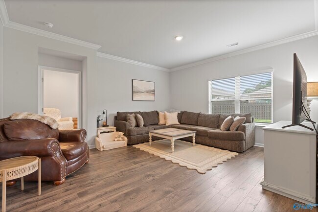 Photo - 201 Antler Ridge Dr