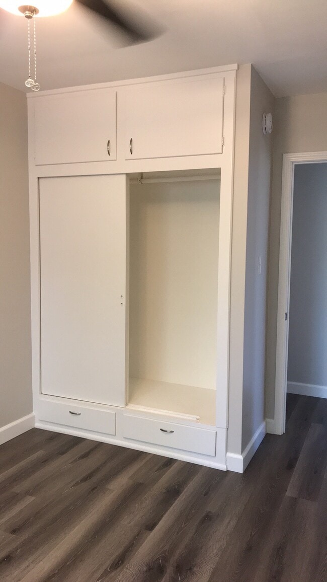 Bedroom closet with drawers and cabinet - 731 Oro Ter Unit Single