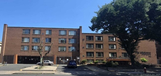 Building Photo - 950 Asylum Ave Rental