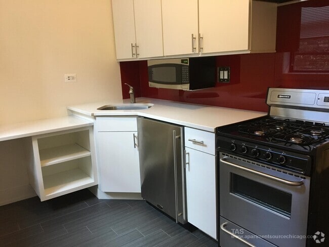 Building Photo - 2858 N Clark St Unit 1 Rental
