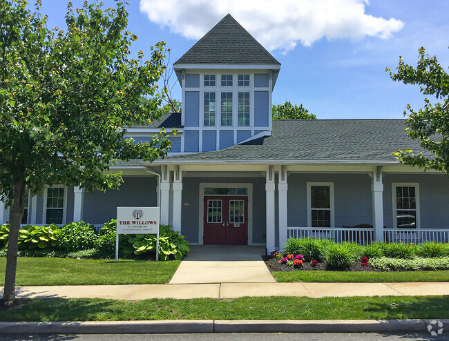 Building Photo - The Willows at Bridgeton Rental