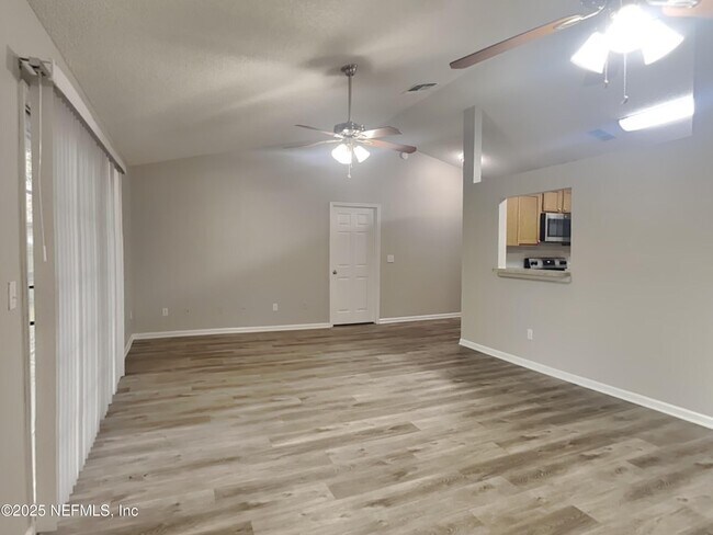 Photo - 8256 Creek Hollow Ct