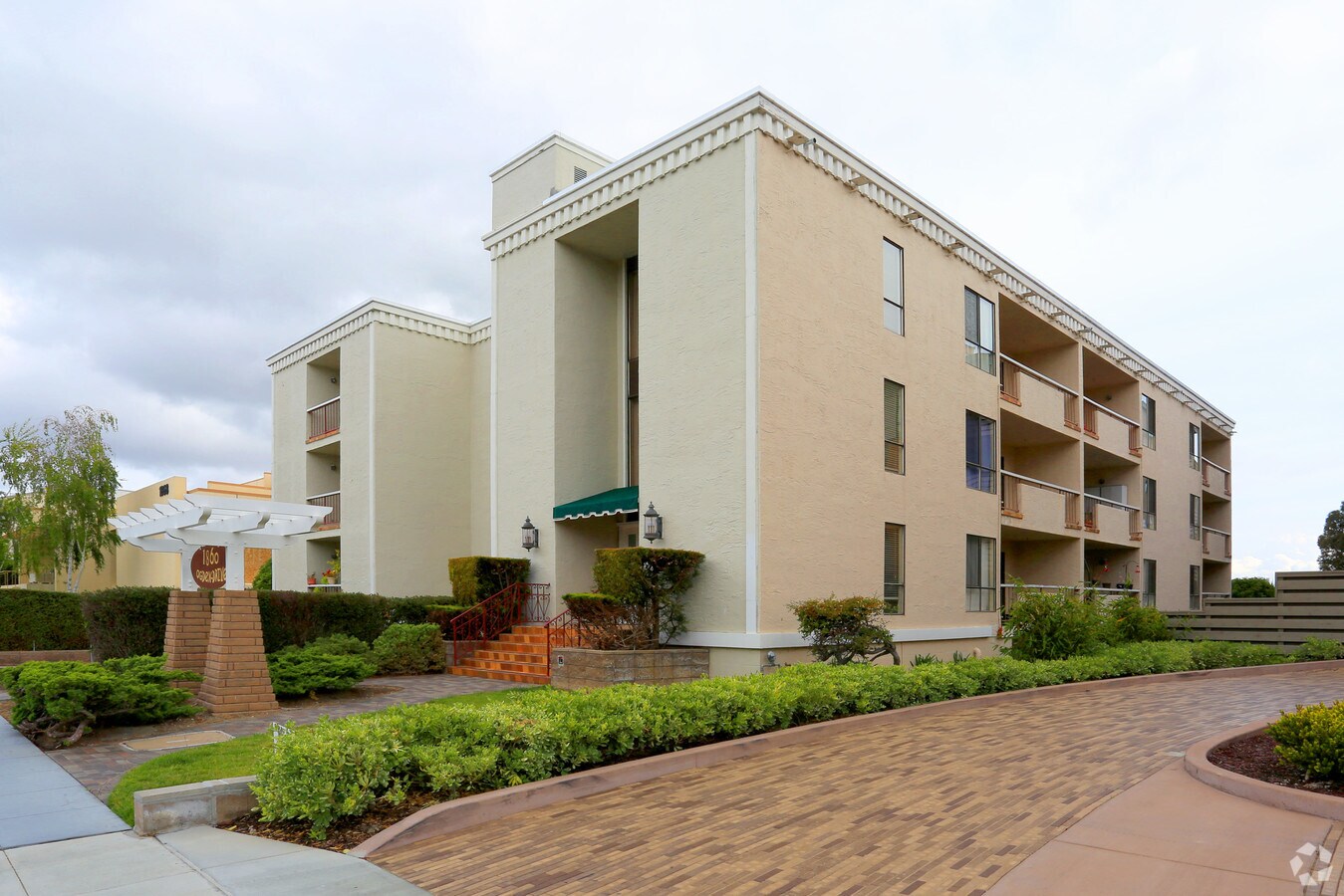 Photo - 1860 Ogden Dr Apartments