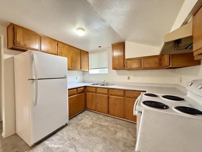 Photo - 8290 Rogue River Hwy