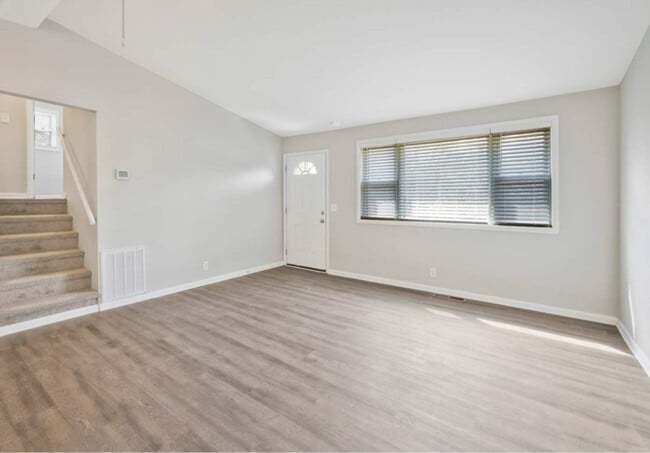 Photo - 6009 Lopez Ln