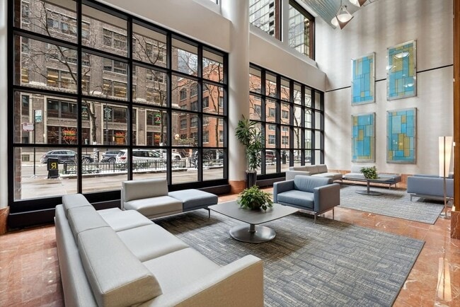 Photo - 211 E Ohio St Unit 317