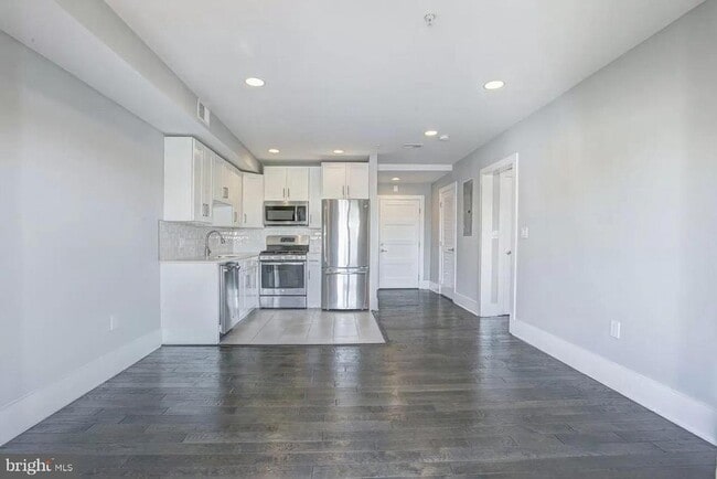 Building Photo - 1827 Benning Rd NE Unit 501