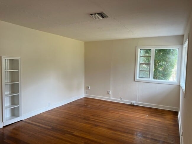 Photo - 1208 Cloverlawn Ave