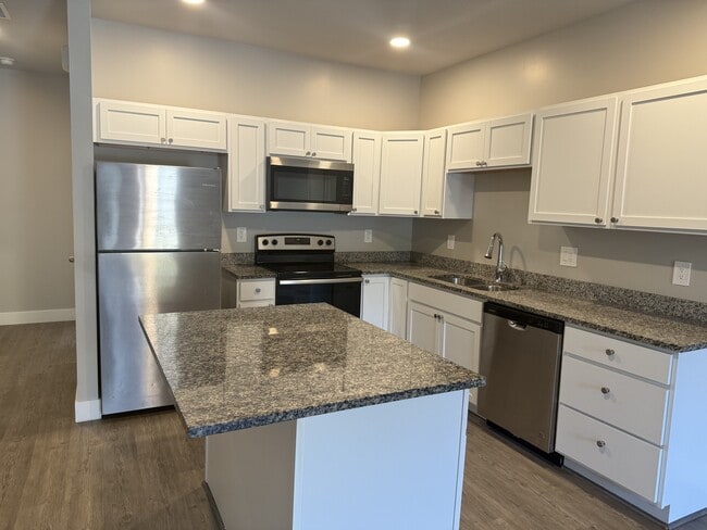 Photo - 783 N St Paul St