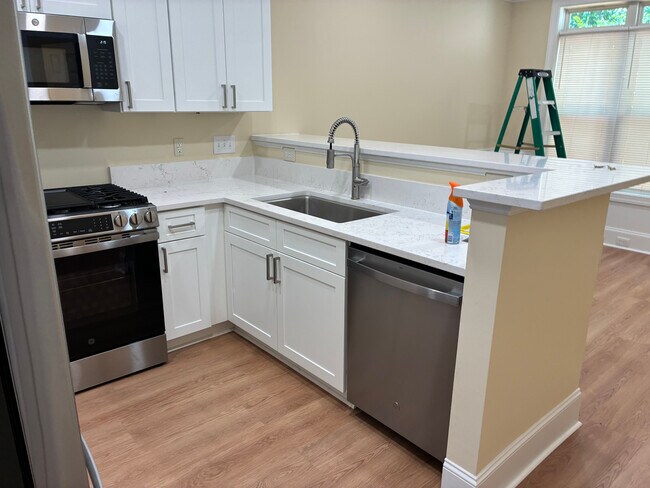 Photo - Room in Townhome on Windermere Dr
