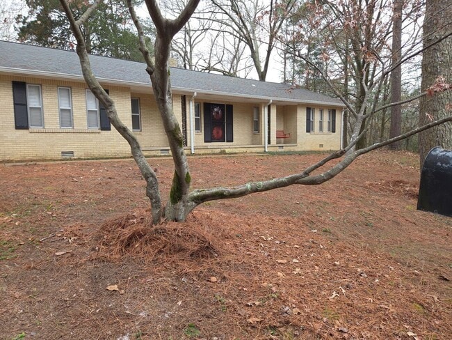 Building Photo - 4 bedroom home in the Heart of Oxford