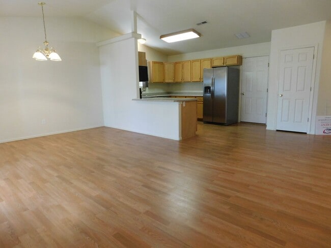 Photo - Quiet Neighborhood!