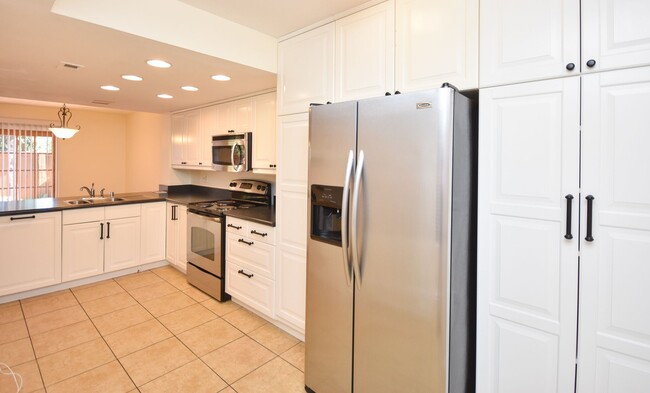 Photo - Beautiful 4 Br 2.5 bath Townhome in Calavera Hills!