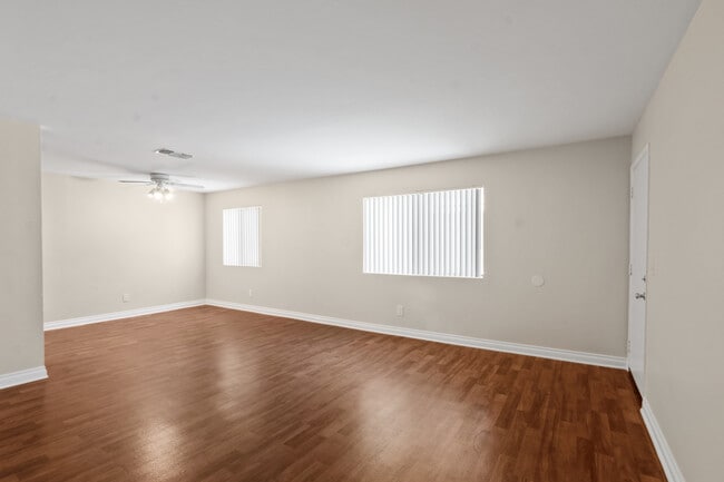 Emerald Court Apartments