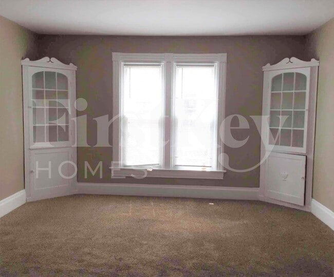 Photo - 306 N Union St