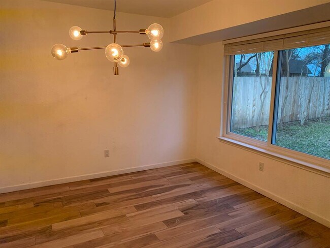 Photo - 4404 Bouvet Ct