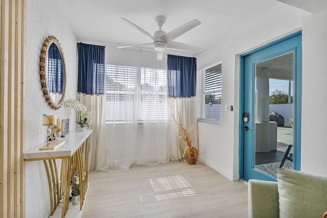 Photo - 2629 SW 6th Ct