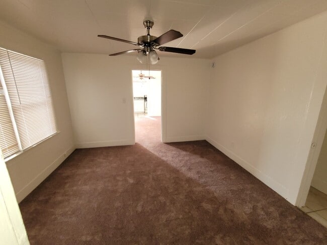 Photo - E Crescent Ave