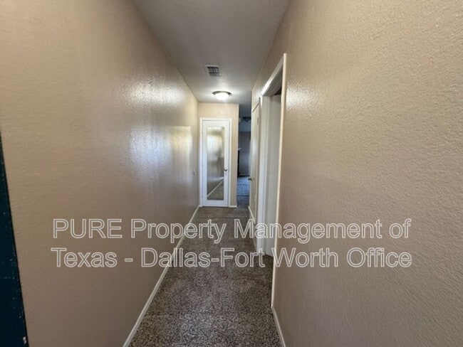 Photo - 6321 Kelly Dr