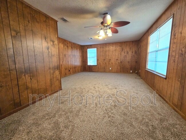 Photo - 3230 Palmdale Ave