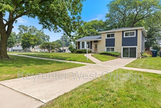Building Photo - 1003 S Finley Rd
