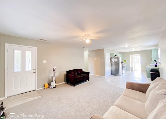 Photo - 342 Meander St