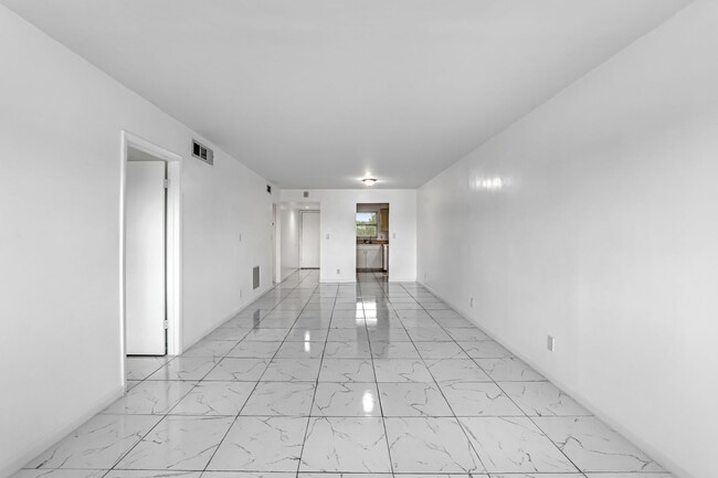 Photo - 1000 Manatee Rd Unit A306