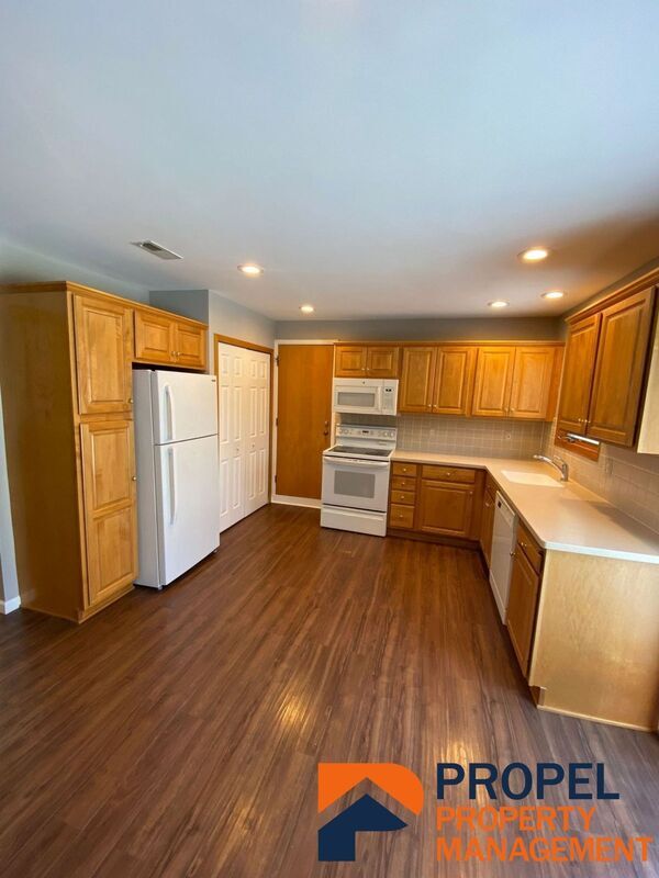 Photo - 243 Randall Dr