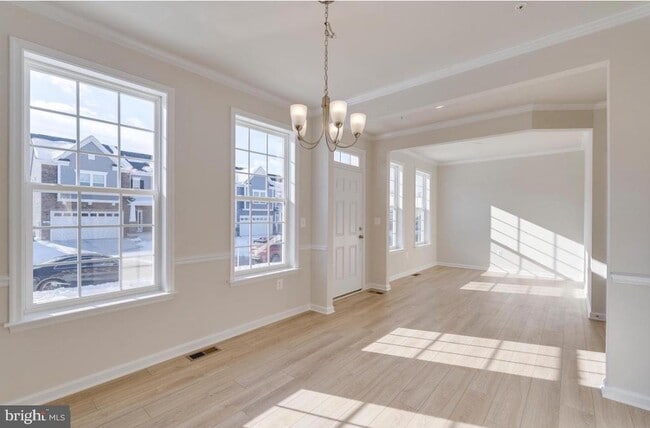 Photo - 10810 Meridian Hill Way