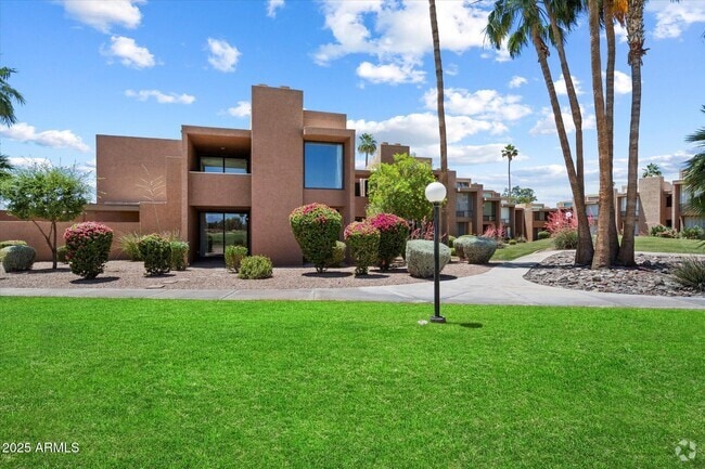 Building Photo - 7401 N Scottsdale Rd Rental