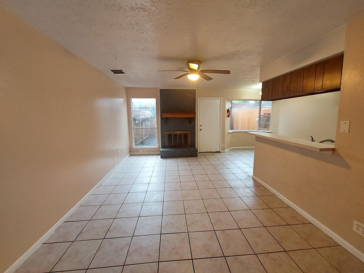 Photo - 13433 Castilian Dr Unidad 1