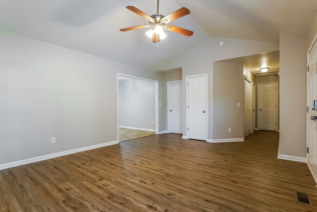 305 Wood Green Dr