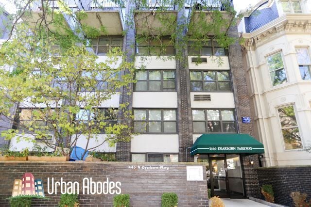 Building Photo - 1447 N Dearborn St Unit M03B Rental