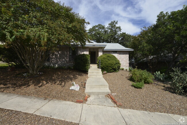 Building Photo - 6130 Royal Breeze Rental