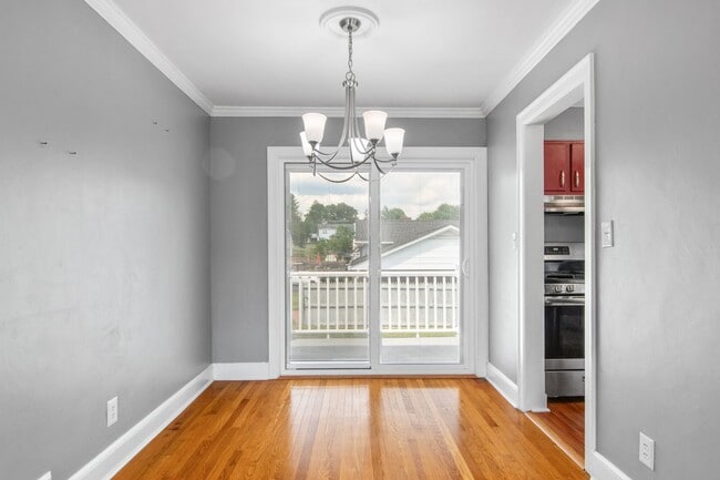 Photo - 3 Bed/2 Bath. Pet Friendly. Large Yard. No Security Deposit